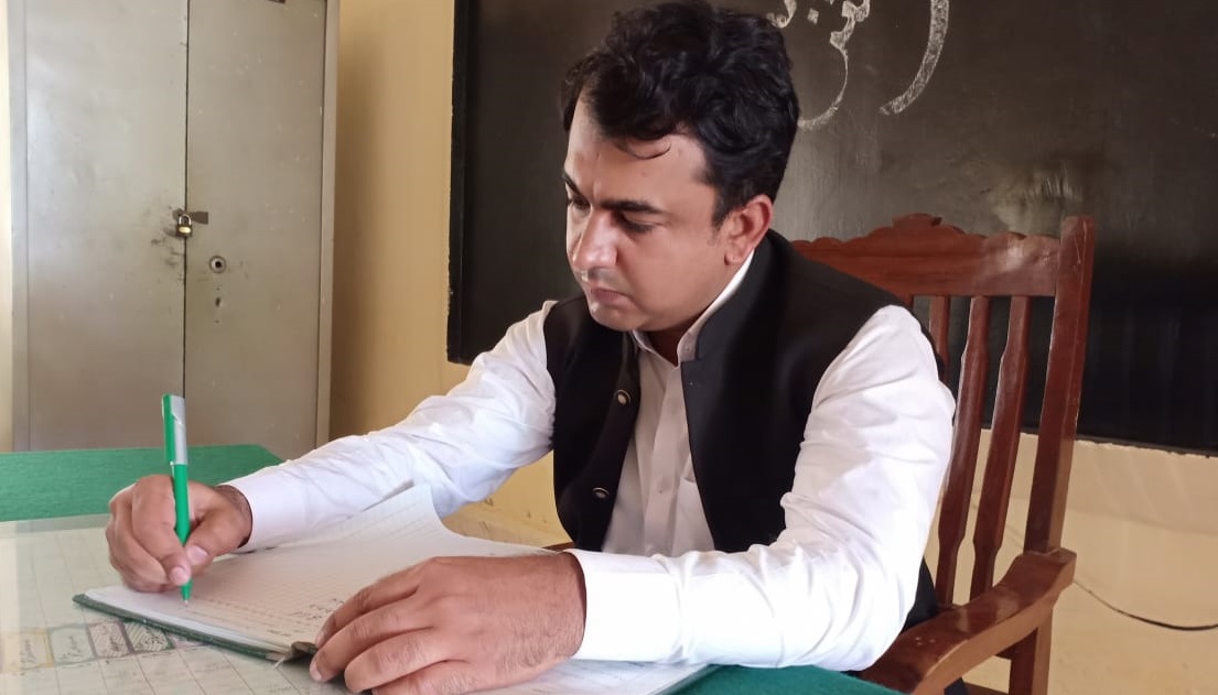 سول جج پاران اسڪولن جا دورا، گوسڙو استادن خلاف ڪاروائي