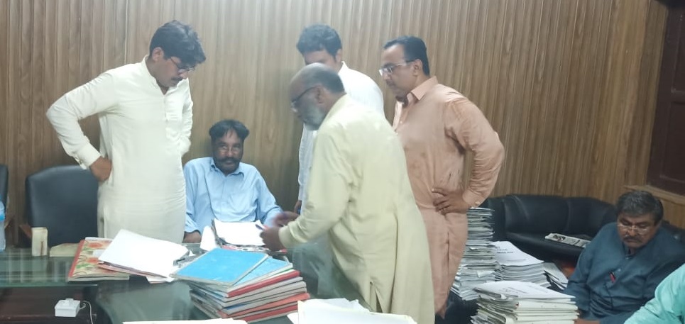 بلڊنگس کاتي جي آفس تي اينٽي ڪرپشن جو ڇاپو،رڪارڊ ضبظ