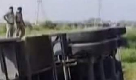 پيٽرول سان ڀريل ٽينڪر ڪلٽي، قومي شاهراهه تي ٽريفڪ متاثر