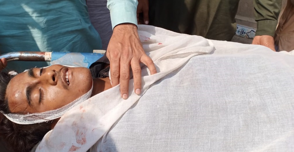 قومي شاهراهه تي موٽر سائڪل ۽ ٽريڪٽر ۾ ٽڪر نوجوان فوت