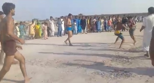 ڪوڏي ڪوڏي جو شاندار مقابلو، شوقينن پاران رانديگر کي انعام
