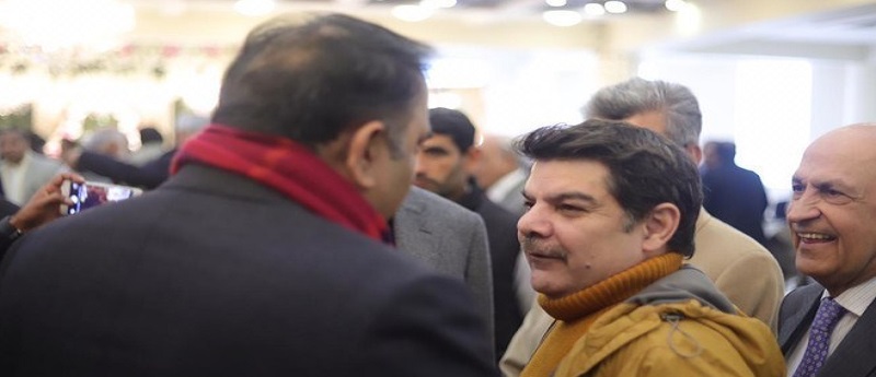 مبشر لقمان خلاف فواد چوڌري پاران ڪاروائي جو مطالبو