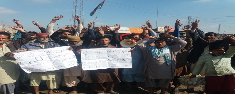 مٺي پاڻي ۽ گيس جي سهولت نه هجڻ تي شهري سراپا احتجاج