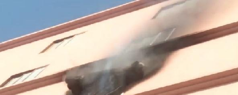 پراسڪيوٽر جنرل سنڌ جي آفيس کي باهه، سامان سڙي رک