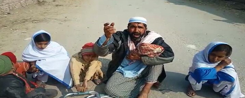 معذور جو نياڻين سميت زمين تي قبضي خلاف احتجاج