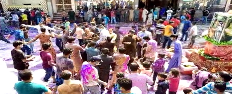 سنڌ هولي جي رنگن ۾ رڱجي ويو، ملڪي سلامتي لاءِ دعائون