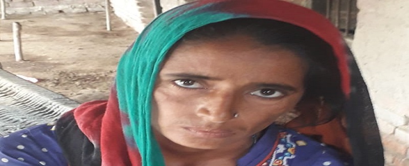 لوفر ياري رکڻ لاءِ تنگ ٿو ڪري، عورت جو احتجاج