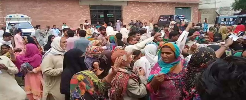 سوا ڪروڙ ماليت جو راشن تقسيم، بدنظمي عروج تي