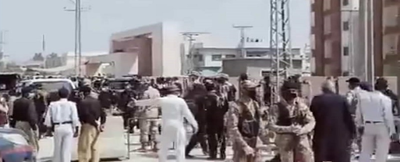 ڪورونا وائرس سکر ڪيمپ ۾ مريضن جو گوڙ نعريبازي