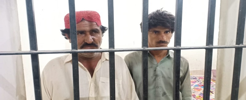 لاڪ ڊائون جي خلاف ورزي پيءُ پٽ گرفتار، ڪيس داخل