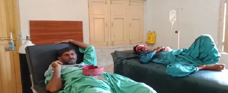 ٻن موٽر سائڪلن ۾ ٽڪر سبب 3 ڄڻا زخمي