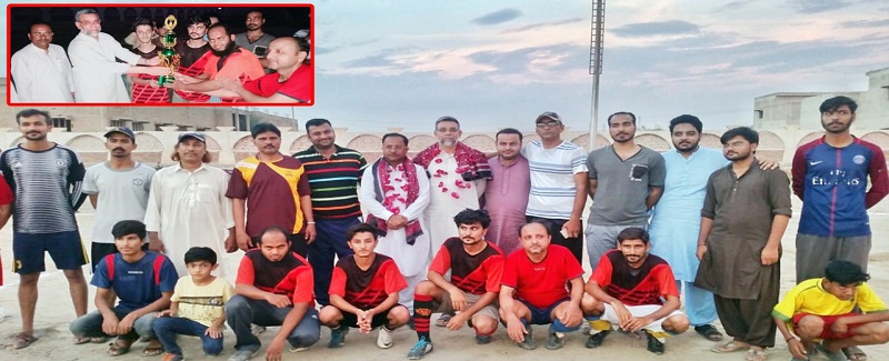 فٽبال جي فائنل نيوي بليو کٽي ورتي، انعام تقسيم
