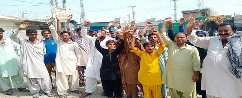 گرمي ۽ لوڊ شيڊنگ ۾ پيئڻ جو پاڻي به ناهي، احتجاج