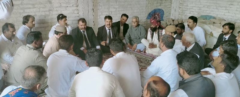 سولنگي ۽ ڀرٽ تڪرار نبيرڻ لاءِ منٿ ميڙ قافلو