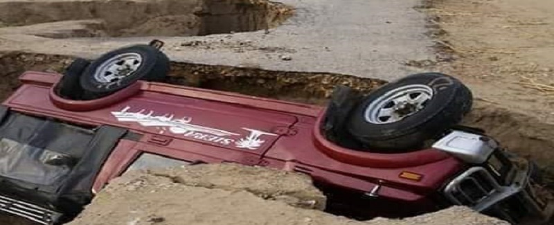 ٿر ۾ برسات سبب تباهه ٿيل روڊن جا ڀيانڪ منظر