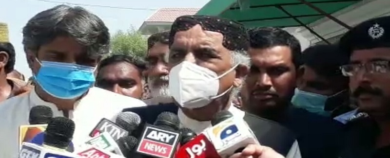 سياستدان هجن يا ادارا، ڌرين کي ڳالهيون ڪرڻ گهرجن،شاهه