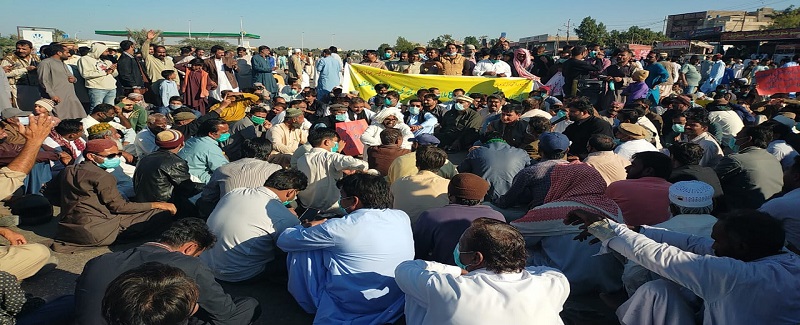 اسٽيل ملز جي برطرف ملازمن جو احتجاج، روڊ بلاڪ