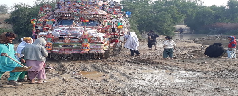 انتظاميه ۽ چونڊيل نمائندن جي  نااهلي سبب عوام مشڪلاتن ۾
