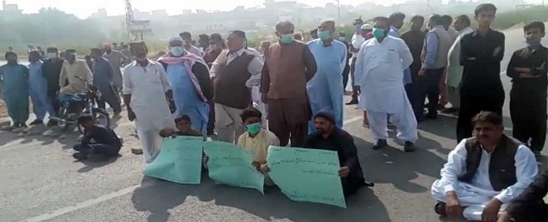 ھائوسنگ سوسائٽي جي انتظاميا خلاف رھواسين جو احتجاج ڌرڻو