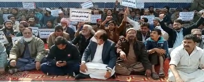 واپارين پاران دڪانن جو ڪرايو وڌائڻ خلاف احتجاج