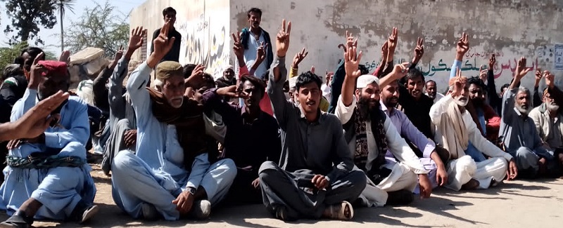 پاڻي جي کوٽ خلاف ڌرڻو، خاطري بعد ختم