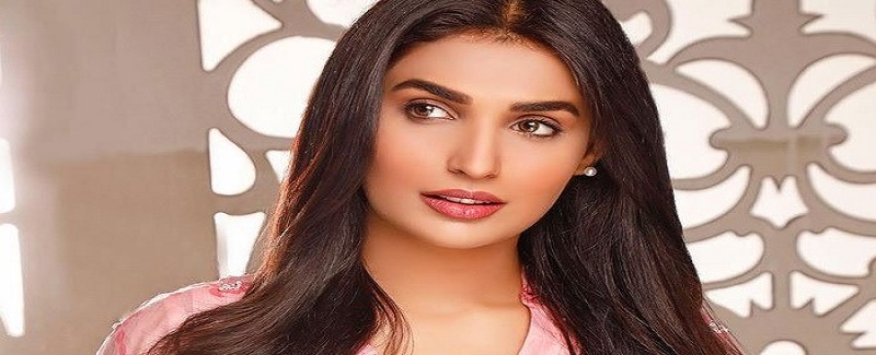 پاڪستاني اداڪاره آمنه الياس به ڪورونا وائرس جو شڪار