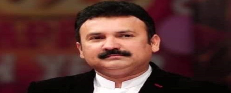 پوليس سينئرصحافي جي فش فارم تان قبضو خالي ڪرائي ڇڏيو