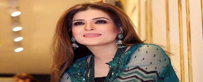 ڪورونا ايس او پيز تي ٻٽو معيار،مداحن جي ريشم مٿان تنقيد