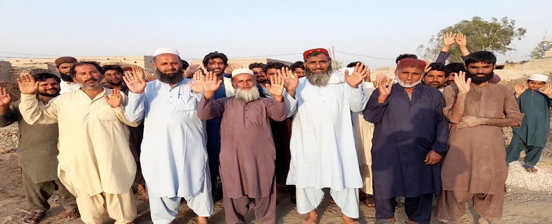 ڊرينيج سسٽم نه هجڻ خلاف ڳوٺاڻن جو احتجاج