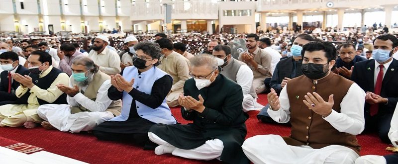 عيد الاضحيٰ عقيدت سان ملهائي وئي، ملڪي سلامتي لاءِ دعائون