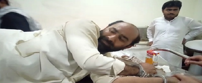 مورو لڳ ڪوچ ڦريندڙن سان پوليس مقابلو، هڪ گرفتار