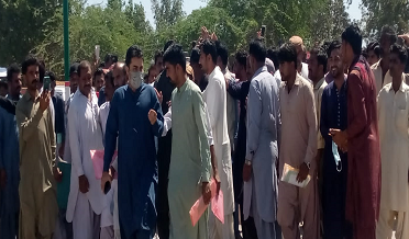هڪ سئو کان گهٽ نوڪرين لاءِ 12 هزار کان وڌيڪ اميدوار