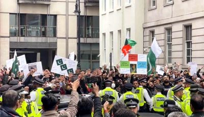 نواز شريف جي رهائش گاهه ٻاهران پي ٽي آئي جو احتجاج
