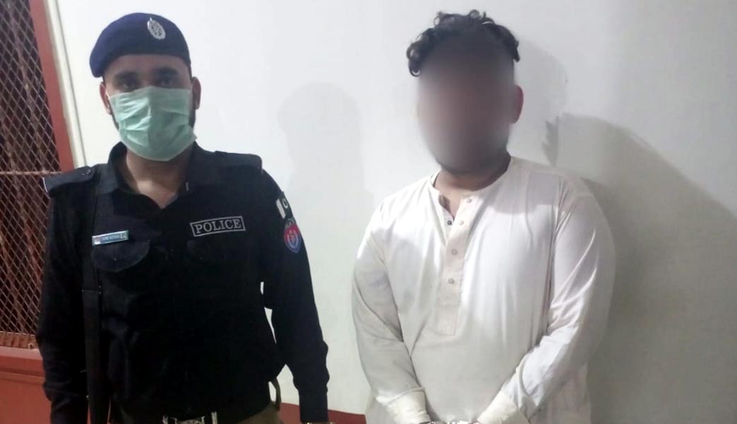 سرجاني ۾ فائرنگ جي ڏي وٺ ٻه هٿيار بند ڏوهاري گرفتار