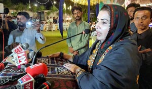 عمران خان ھڪ ڏينهن به ڪنهن جي عزت نه ڪئي: شازيه مري