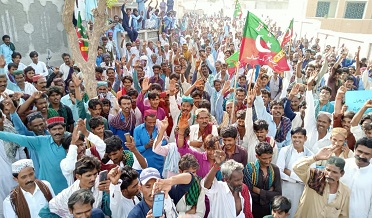 گرفتار پي ٽي آئي اڳواڻ عدالت ۾ پيش، جيل حوالي