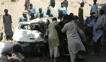 خوفناڪ روڊ حادثو هڪ ئي خاندان جا 7 ڀاتي فوت
