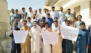استادن جو آفر آرڊر نه ملڻ خلاف احتجاج