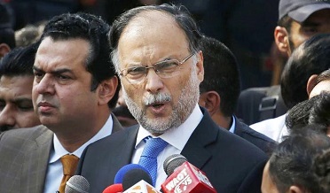 سپريم ڪورٽ چونڊن جي فيصلي تي نظرثاني ڪري: احسن اقبال