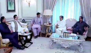 پنجاب ڪابينا ۾ وزارتن تي پ پ ۽ ن ليگ وچ ۾ ڊيڊ لاڪ