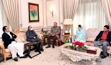 پنجاب جو بجيٽ ڪير پيش ڪندو؟ ن  ليگ ۽ پ پ  ۾ جهيڙو