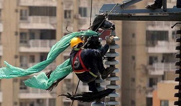 ڪراچي ۾ برسات دوران 14 ڄڻا موت جو شڪار ٿيا: پوليس