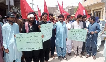 گهر تي چڙهائي، کوسا برادري جو احتجاج