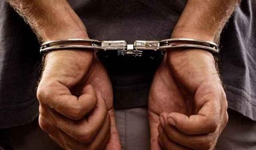 ڪراچي منشيات سپلائي ڪندڙ انٽيليجنس اهلڪار  گرفتار