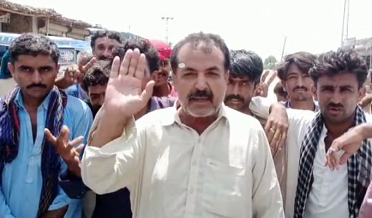 شاخن ۾ پاڻي جي کوٽ خلاف آبادگارن جو مظاهرو
