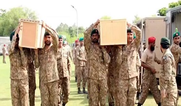 آزاد ڪشمير ۾ پاڪ فوج جي گاڏي سان حادثو، 9 جوان شهيد
