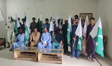 قوم پرست پارٽين جا ڪارڪن قومي ڌارا ۾ شامل