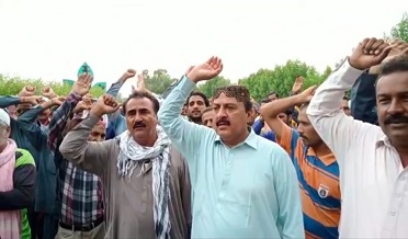 سنڌ حڪومت جو حڪم هوا ۾، پورھيت ماھوار اجرت وٺڻ ۾ ناڪام،احتجاج