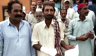 ڊاڪٽر جي جبري بدلي خلاف شهرين احتجاجي مظاهرو
