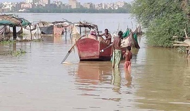 خيرپور ناٿن شاهه ۾ ٻوڏ سبب زندگي مفلوج،ڳوٺاڻا بنيادي سهولتن کان محروم